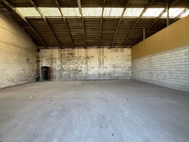 Foto Magazzino in VIA MESTRELLE, Albaredo d'Adige Centro di 380 m²