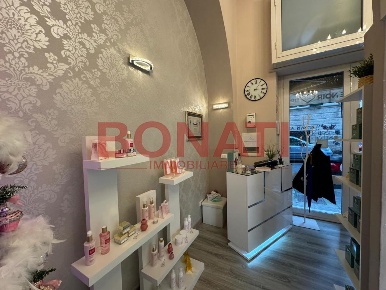 Foto Attività commerciale in Via Cernaia 36, La Spezia Centro Storico