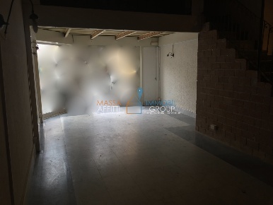 Foto Attività commerciale in Piazza Aranci 13, Massa Centro di 100 m²