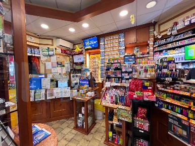 Foto Attività commerciale a Vergato Centro di 58 m² con 2 locali in vendita