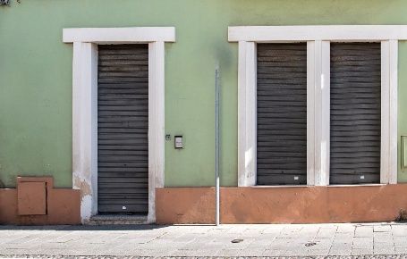 Foto Locale commerciale a Quartu Sant'Elena Quartu di 53 m² con 1 locali