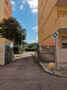 Foto Magazzino in Via Ernesto Simini 21, Lecce Ariosto di 280 m² in vendita