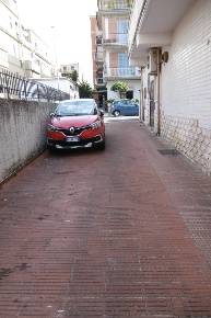 Foto Locale commerciale in VIA DEI BENTIVOGLIO, Roma Pisana - Bravetta