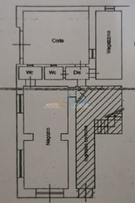 Foto Locale commerciale in Via Armando Angelini 35, Massa Centro di 55 m²
