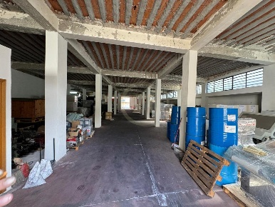 Foto Magazzino a Aci Sant'Antonio Centro di 820 m² in affitto