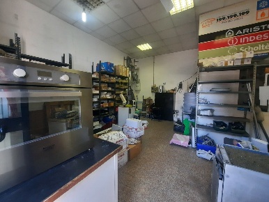 Foto Locale commerciale in Viale Alessandrino  500, Roma di 31 m²