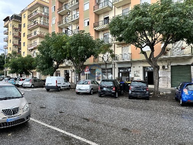 Foto Locale commerciale a Catanzaro Catanzaro Lido di 25 m² con 1 locali