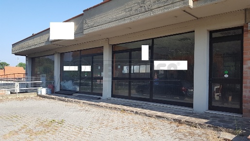 Foto Locale commerciale in SS67 354, San Miniato Ponte a Egola, Stibbio