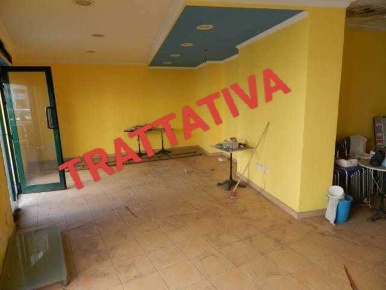 Foto Locale commerciale in via degli abeti, Roma Centocelle di 70 m²