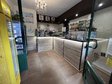 Foto Attività commerciale a Reggio nell'Emilia Centro Storico di 30 m²