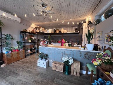 Foto Attività commerciale a Bologna Costa di 50 m² con 1 locali in vendita