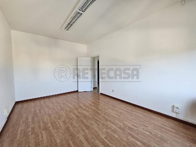 Foto Ufficio in viale Milano, Vicenza di 100 m² in affitto