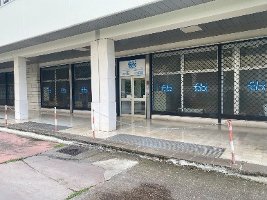 Foto Ufficio in Via Cefalonia 45, Brescia di 1100 m² con 20 locali
