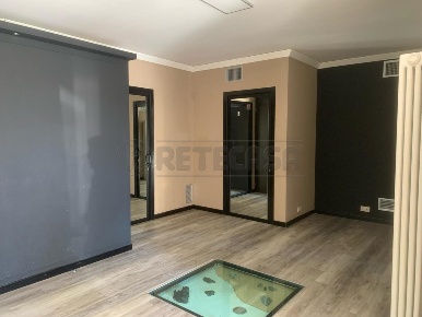 Foto Ufficio a Seriate di 126 m² con 3 locali in vendita
