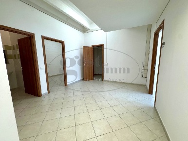 Foto Ufficio a Livorno Salviano di 130 m² con 3 locali in vendita