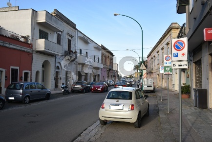 Foto Locale commerciale in Via Mariano Cosimo 239, Copertino di 82 m²