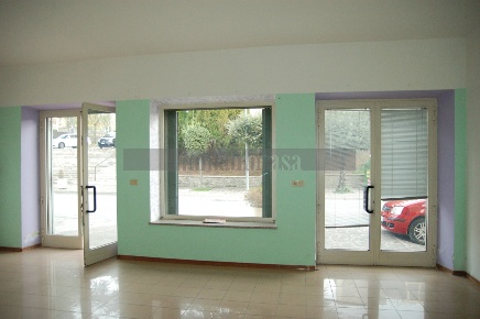 Foto Locale commerciale in VIA MAMELI, Valfabbrica Centro di 37 m²