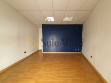 Foto Locale commerciale a Catanzaro Centro Storico di 50 m² con 2 locali