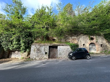 Foto Magazzino in Via San Sebastiano 34, Morlupo Centro di 100 m²