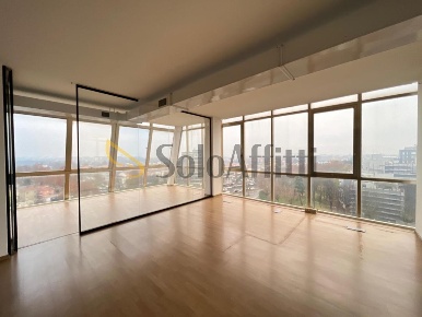 Foto Ufficio in Via Pietro Giardini, Modena San Faustino di 150 m²