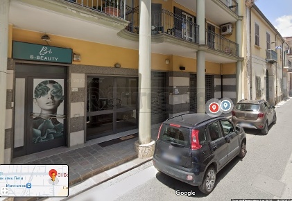 Foto Locale commerciale in Via San Simeone 29, Marcianise di 50 m²