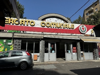 Foto Attività commerciale in piazza Fusina 3, Milano Città Studi di 30 m²