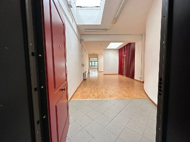 Foto Ufficio in Via del Murello, Sarzana di 160 m² con 4 locali in affitto