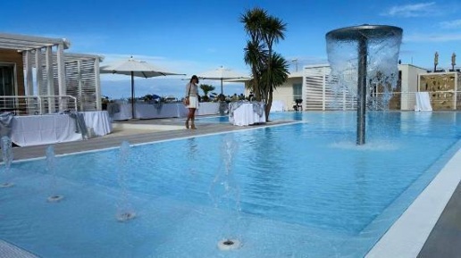 Foto Attività commerciale a Massa in vendita