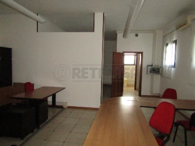 Foto Ufficio a Santa Giustina in Colle Centro di 70 m² con 1 locali