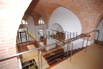 Foto Locale commerciale a Livorno Via Grande - Piazza della Repubblica