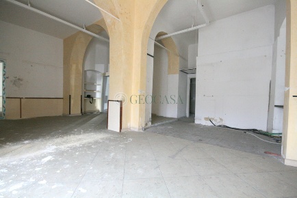 Foto Locale commerciale a La Spezia Migliarina di 95 m² con 2 locali