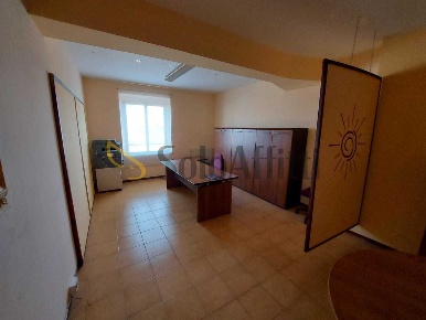 Foto Ufficio a Foiano della Chiana di 30 m² con 1 locali in affitto