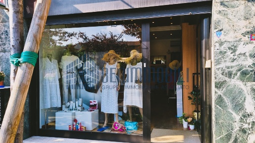 Foto Attività commerciale in Via Famiglia Bocacci 31, Brescia di 50 m²