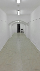 Foto Attività commerciale in Via Arnaldo Terzi 1, Sarzana Centro di 45 m²