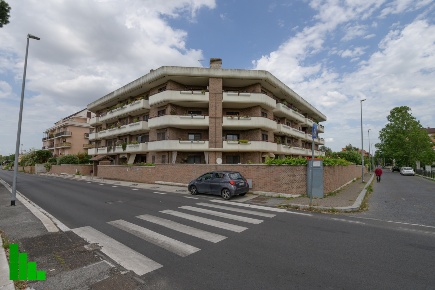 Foto Ufficio in via del casale ferranti  85, Roma Anagnina di 80 m²