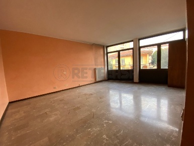 Foto Ufficio a Bassano del Grappa Centro di 200 m² con 7 locali in vendita