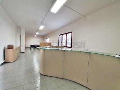 Foto Ufficio a Torri di Quartesolo di 108 m² con 2 locali in affitto