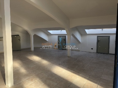 Foto Ufficio in Via Alberica 71, Massa Centro di 80 m² con 1 locali