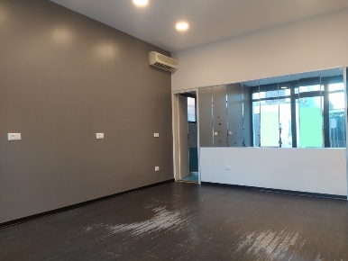 Foto Locale commerciale in Viale Dardanelli 74, Rimini Marina Centro