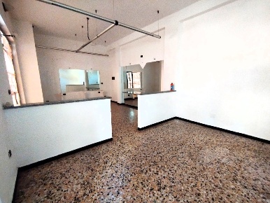 Foto Locale commerciale a Andora Marina Di Andora di 40 m² con 1 locali