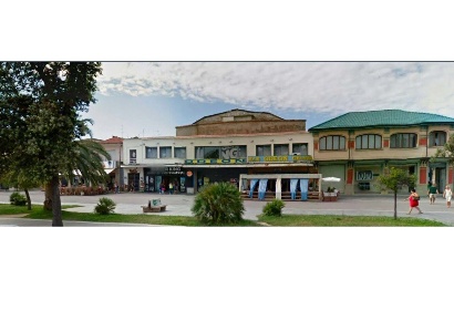 Foto Locale commerciale in Piazza Massimo D'Azeglio 1112, Viareggio