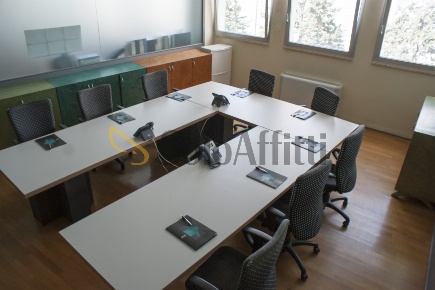 Foto Ufficio a Falconara Marittima Centro di 149 m² con 6 locali in affitto