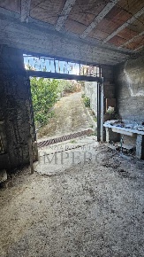 Foto Magazzino in Via dell'Opera, Ventimiglia Seglia, Sant'Anna di 150 m²