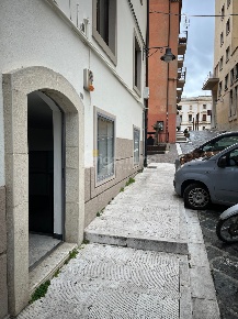 Foto Locale commerciale in Via Orazio Petruccelli 20, Potenza Centro