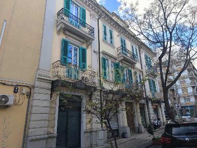 Foto Attività commerciale in via gino bucanza 8, Messina di 40 m²