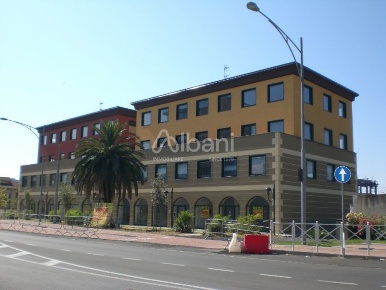 Foto Ufficio a La Spezia Stazione Fornola di 104 m² con 1 locali in affitto