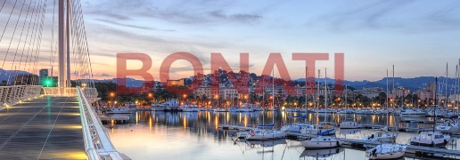 Foto Attività commerciale a La Spezia Centro Storico di 320 m² in vendita