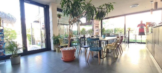 Foto Locale commerciale in Via Roma 44, Roncadelle di 96 m² con 1 locali