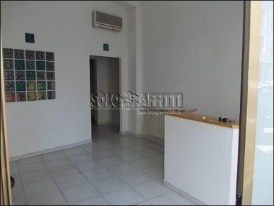 Foto Locale commerciale in VIA BADALONI 43, Livorno Ospedale - Stazione