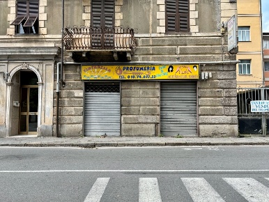 Foto Attività commerciale in Via Teglia 14, Genova Bolzaneto di 60 m²